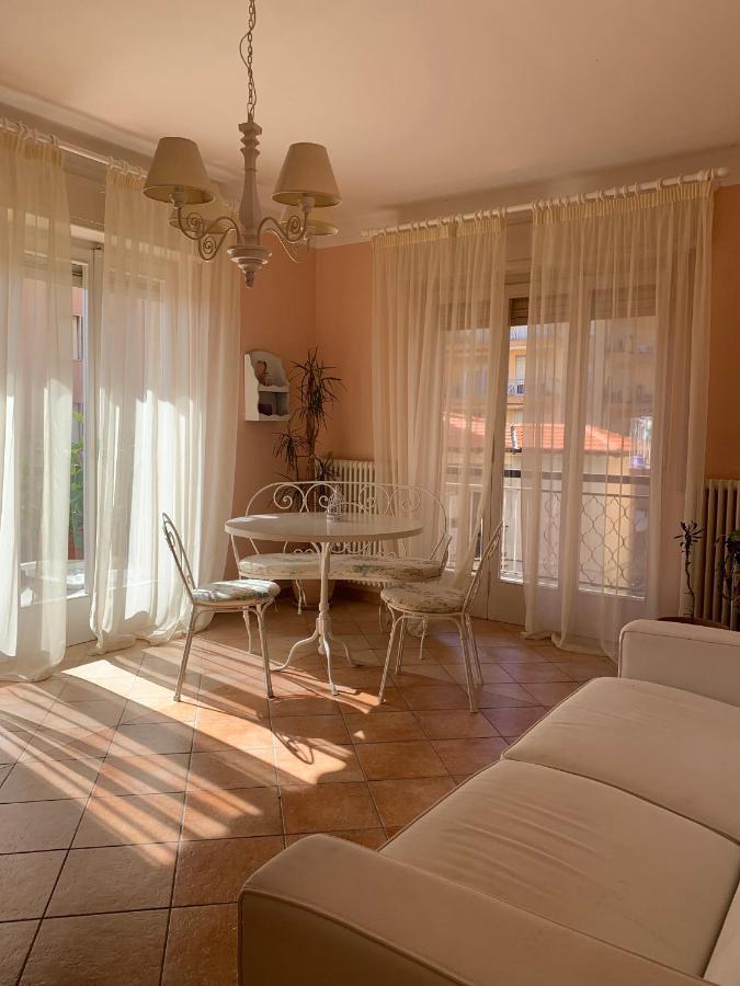 Casa Viola Vicino Al Mare By Smart-Home Vallecrosia Zewnętrze zdjęcie
