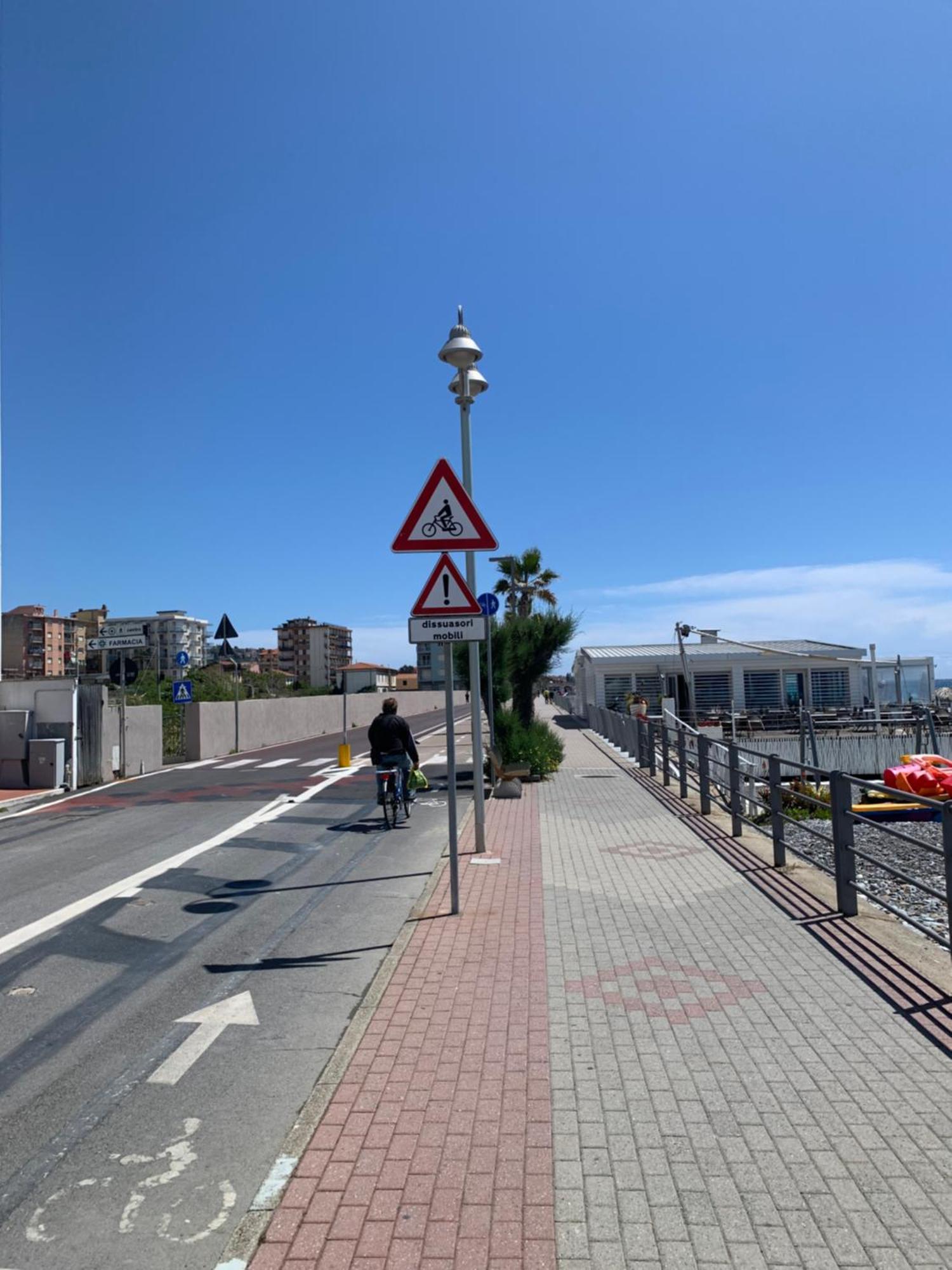 Casa Viola Vicino Al Mare By Smart-Home Vallecrosia Zewnętrze zdjęcie